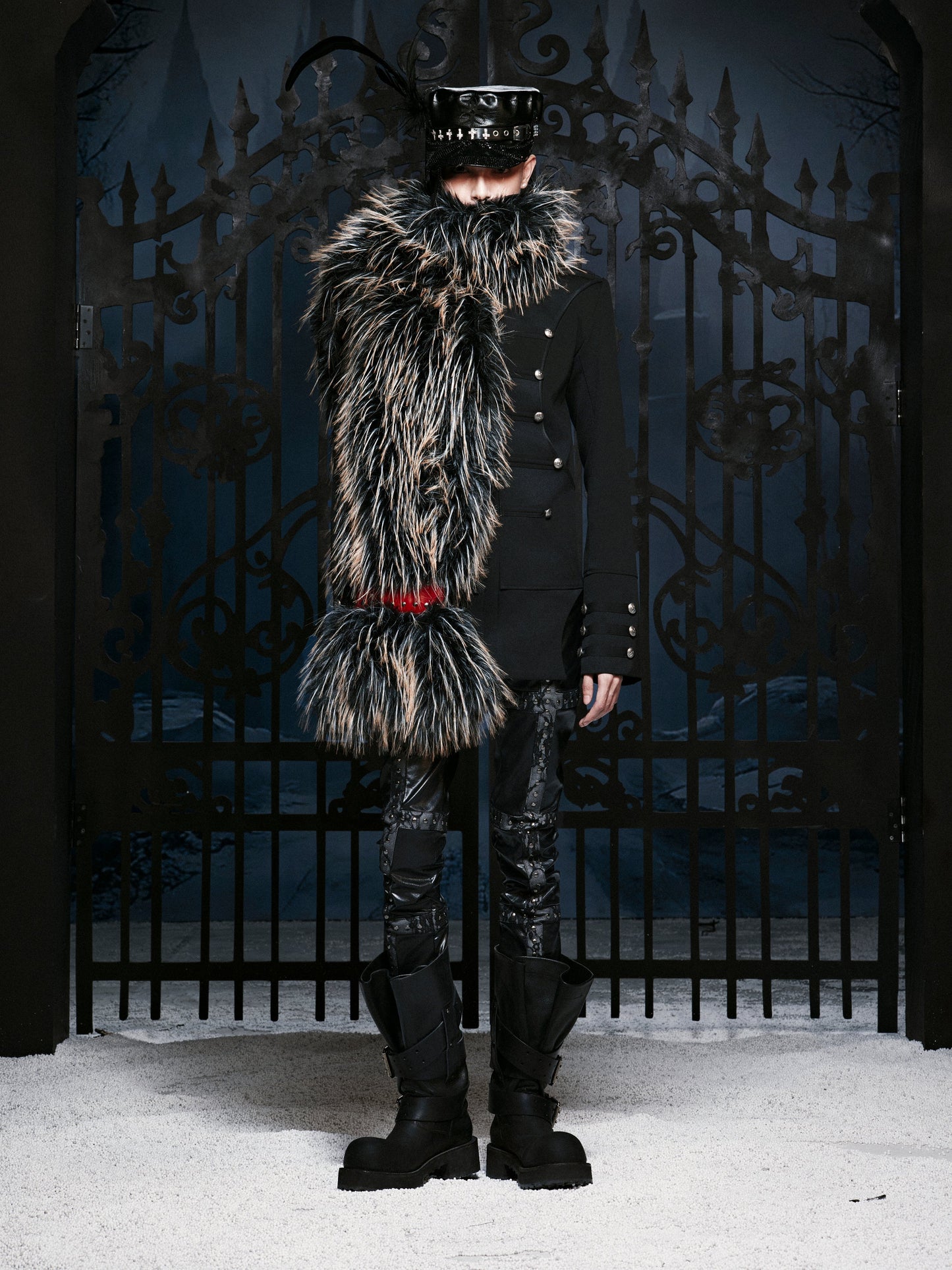 SL OVERSIZED BLACK FUR SCARF