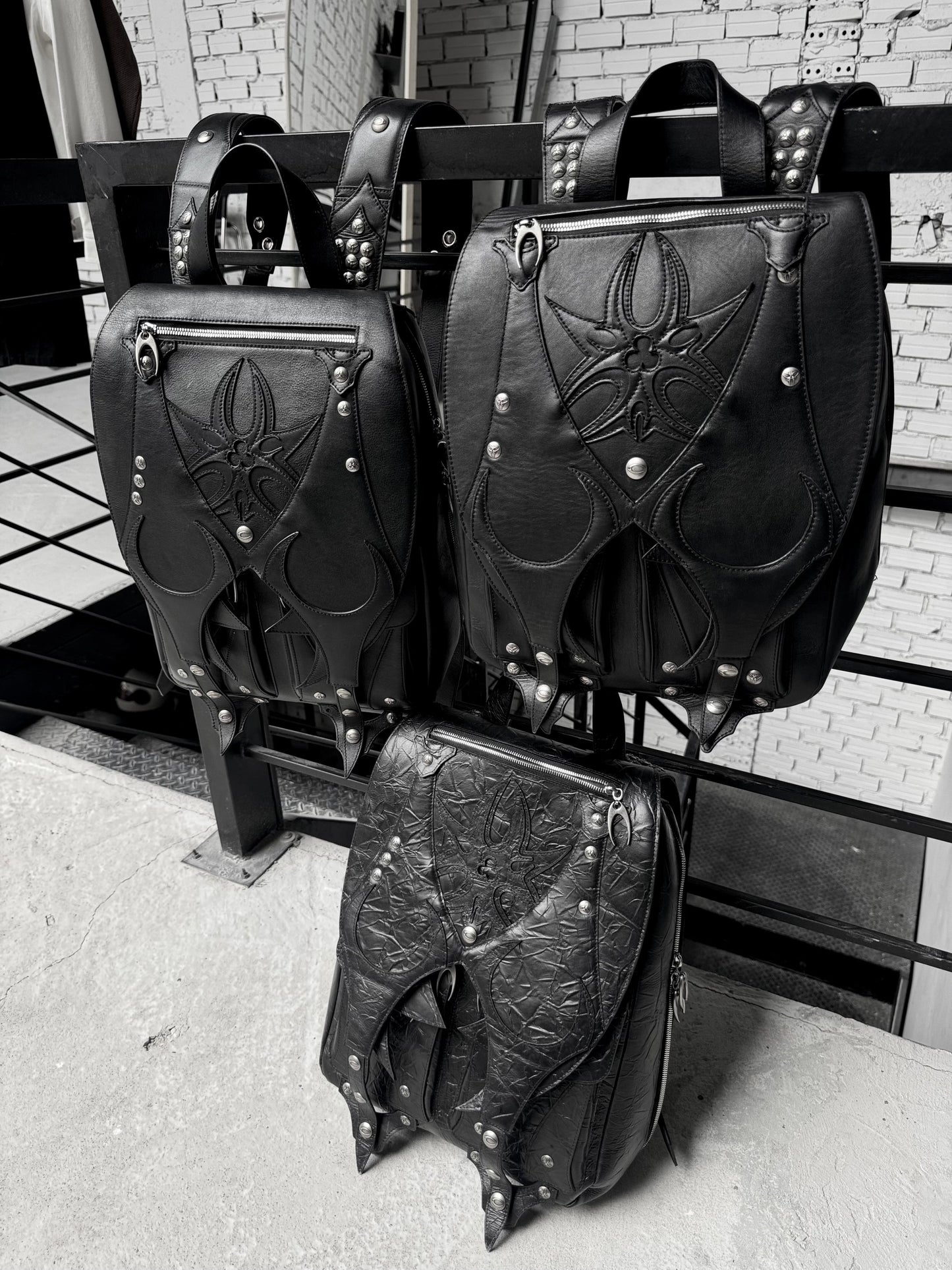 MORE CHAOS REAL LEATHER BACKPACK