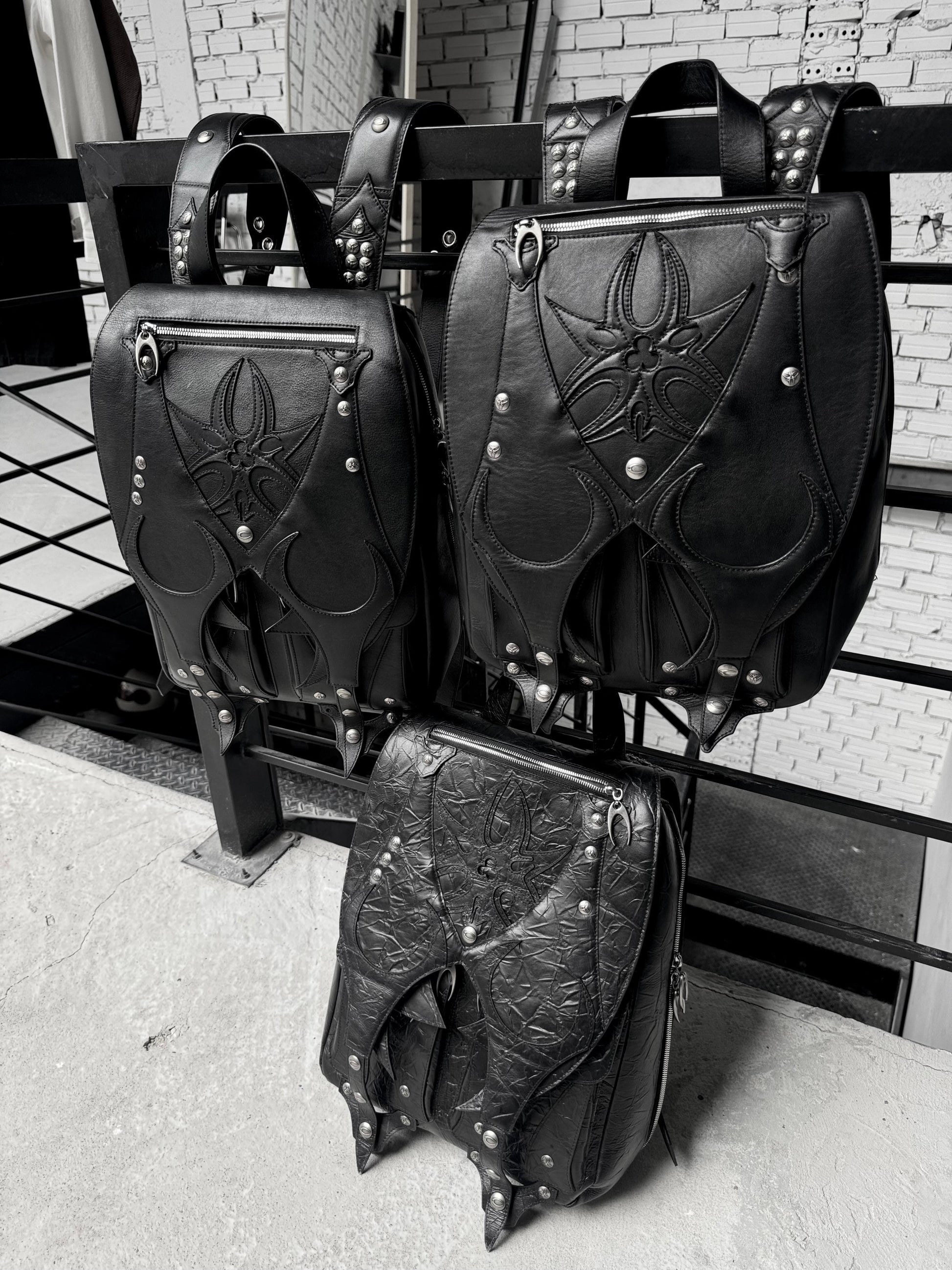 MORE CHAOS REAL LEATHER BACKPACK