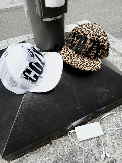 COZY SPIKED SNAPBACK