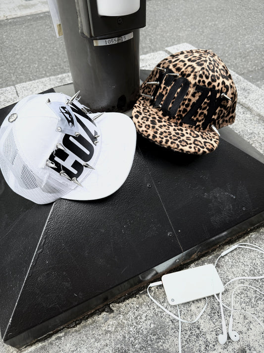COZY SPIKED SNAPBACK