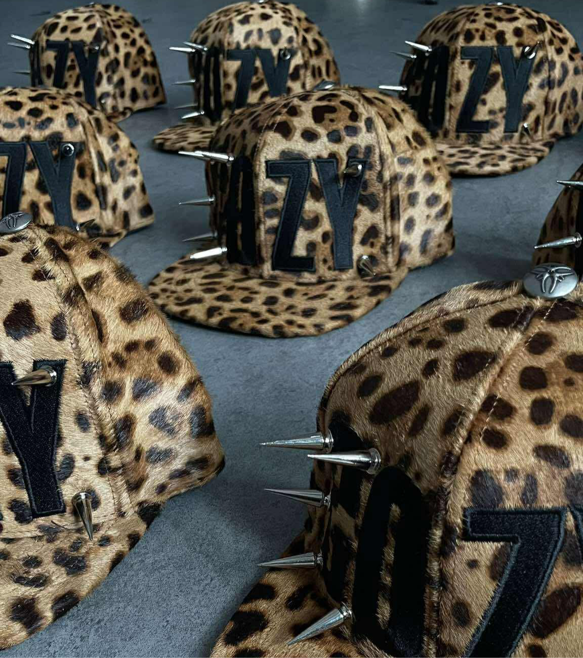 COZY SPIKED SNAPBACK