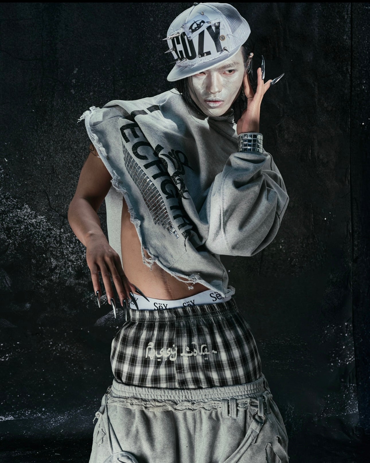 "TECH G1RL" STUDDED HOODIE