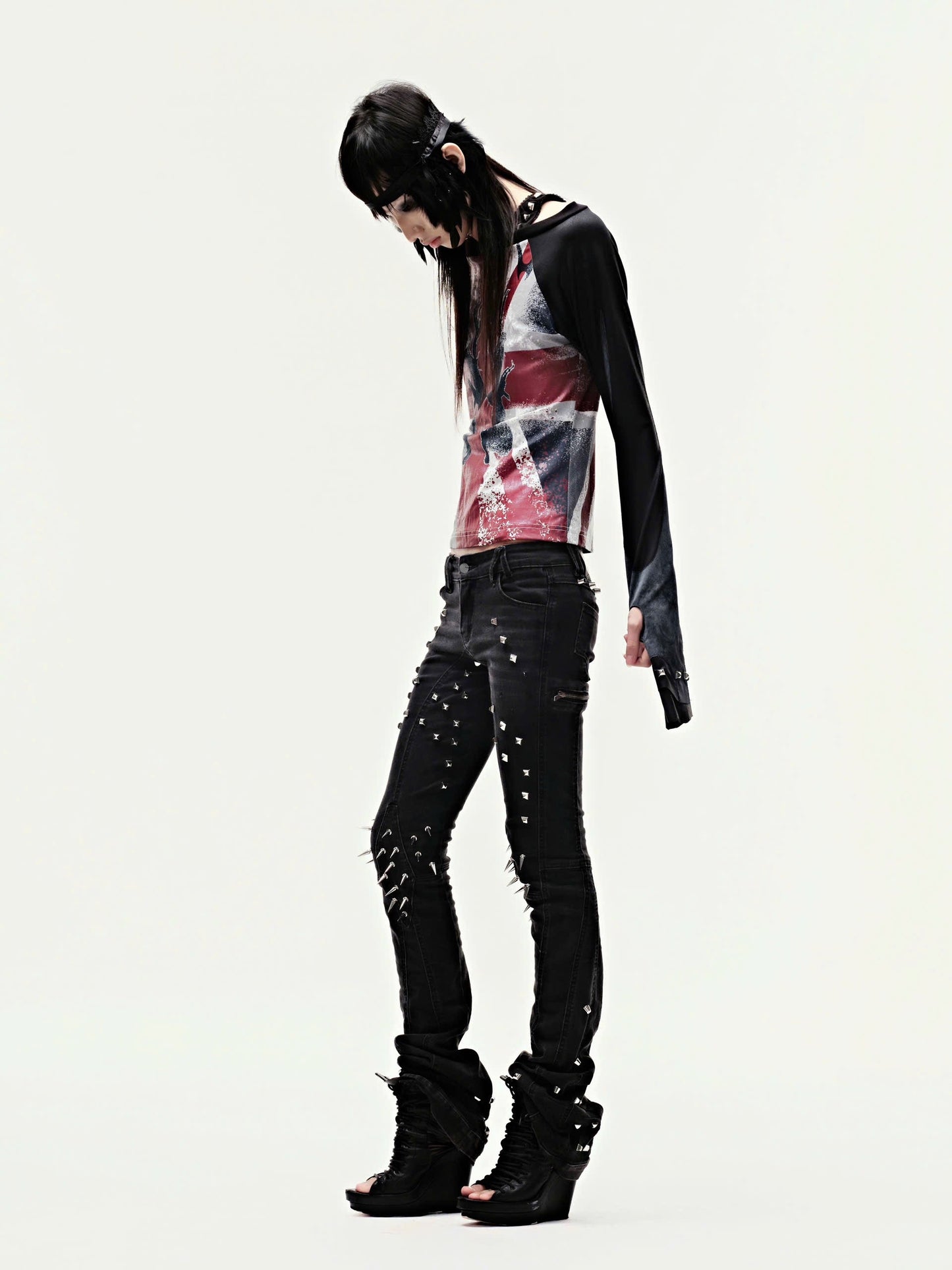 CZ SPIKE STUDDED SKINNY BLACK JEANS