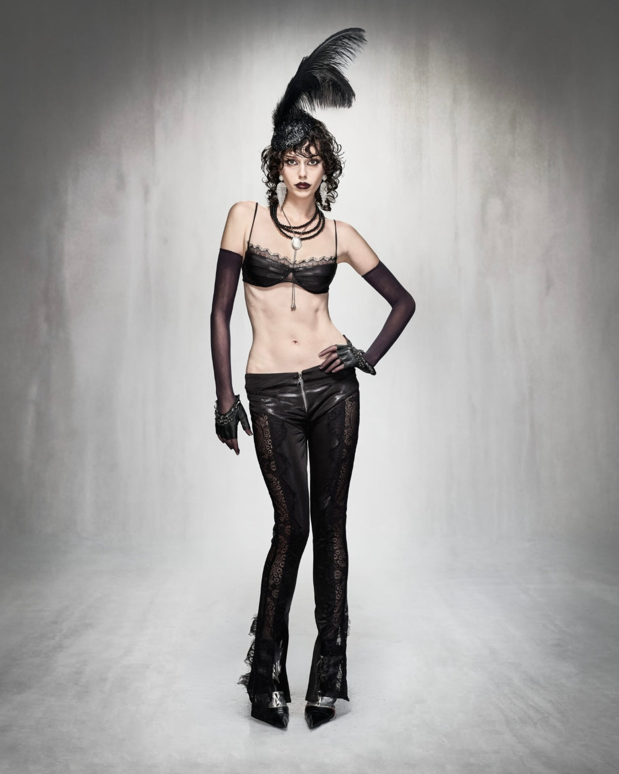 VESPER LACE SET