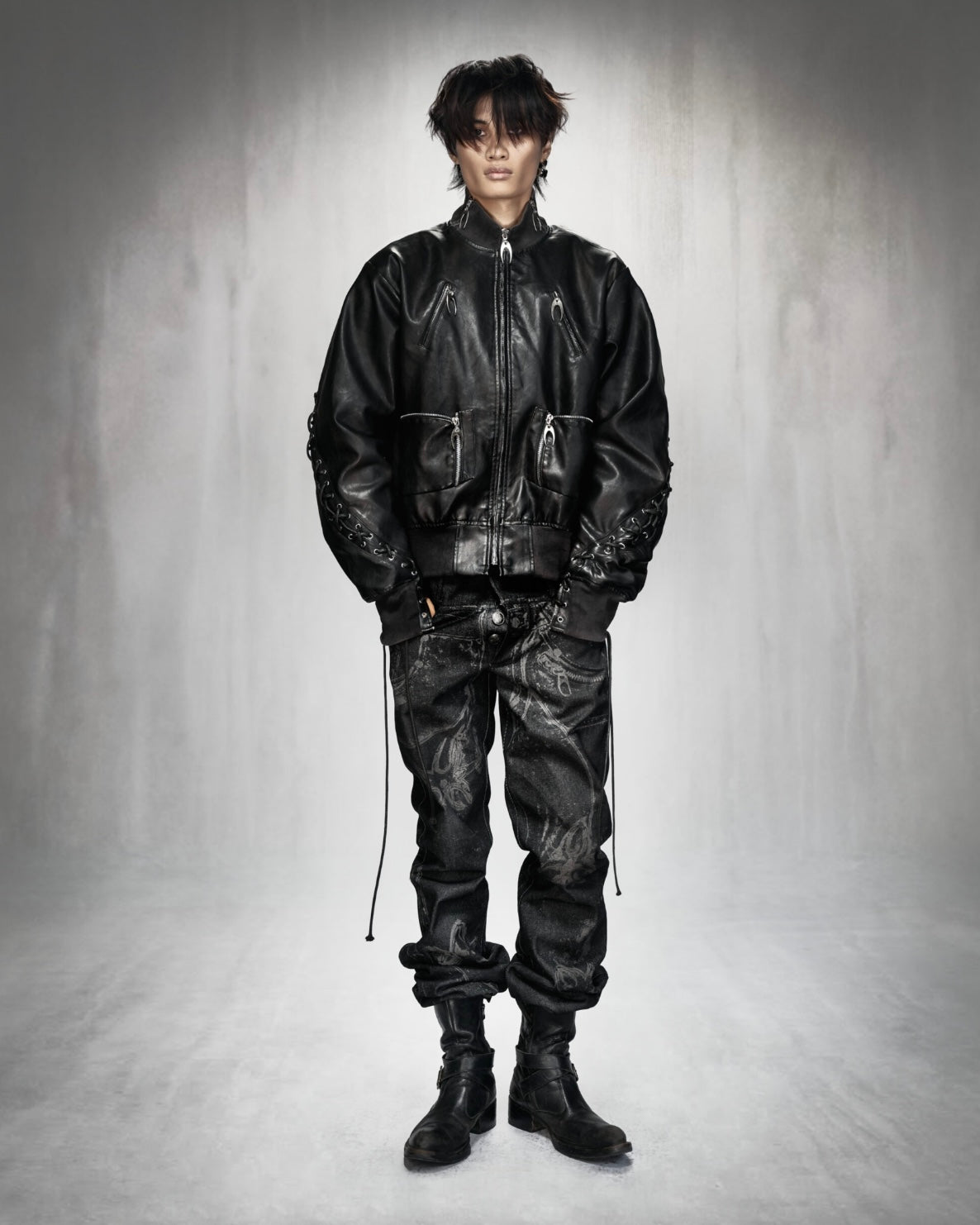 MDC STITCH BLACK BOMBER